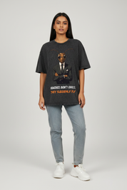 Female model - Acidwash Oversized